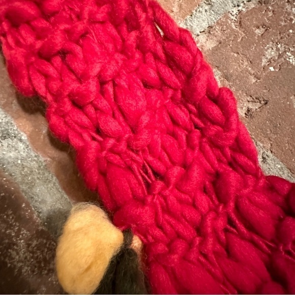 Handmade hand knit red extra long cozy scarf - Picture 14 of 16